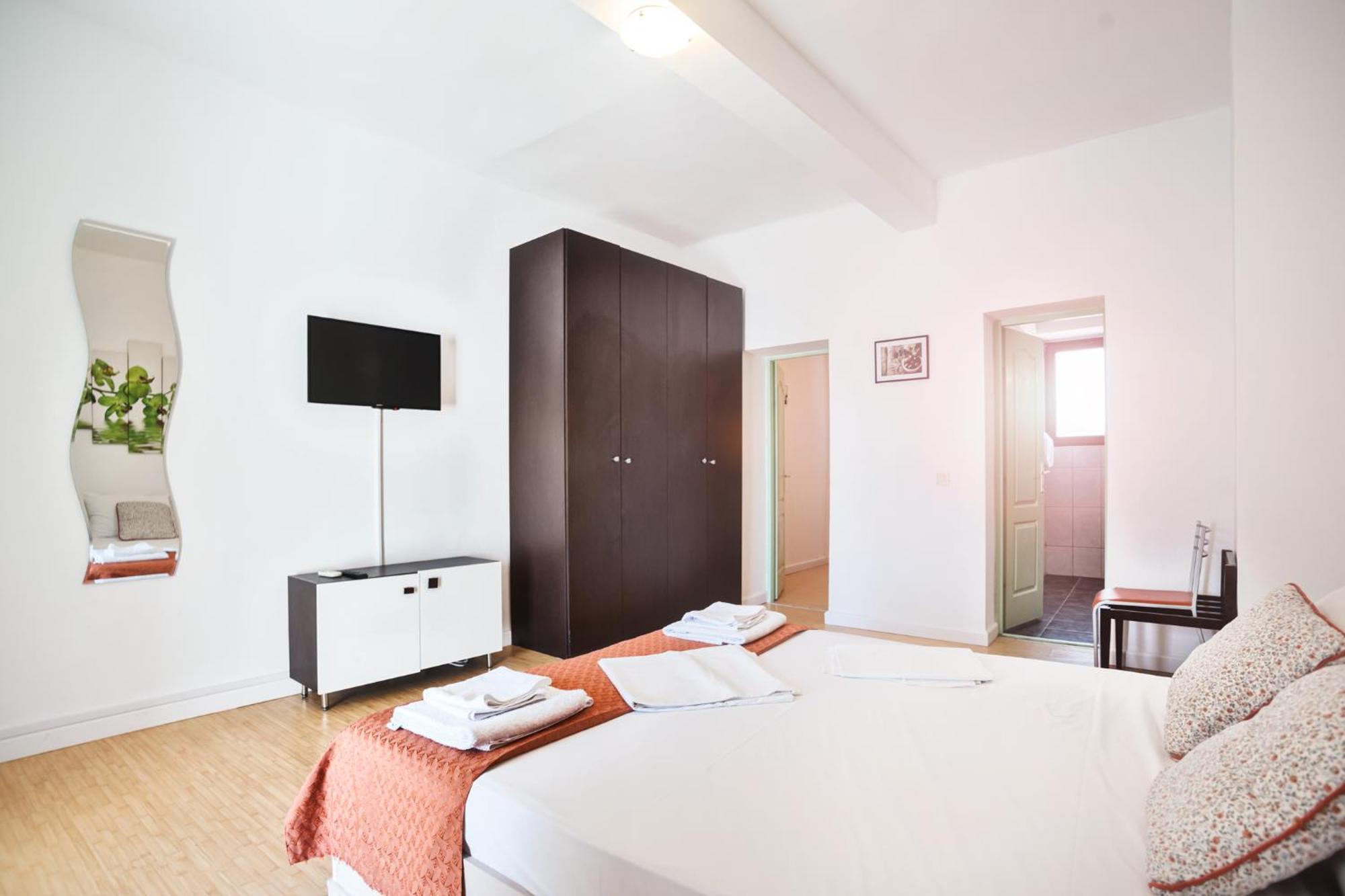Hostel Cazino Nord Rooms Mamaja Zewnętrze zdjęcie
